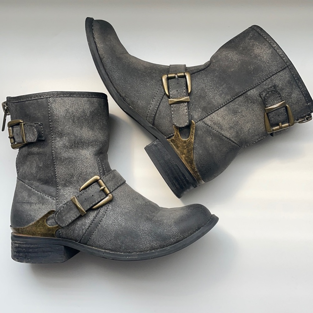 MIA Gray Ankle Boots - gold detail